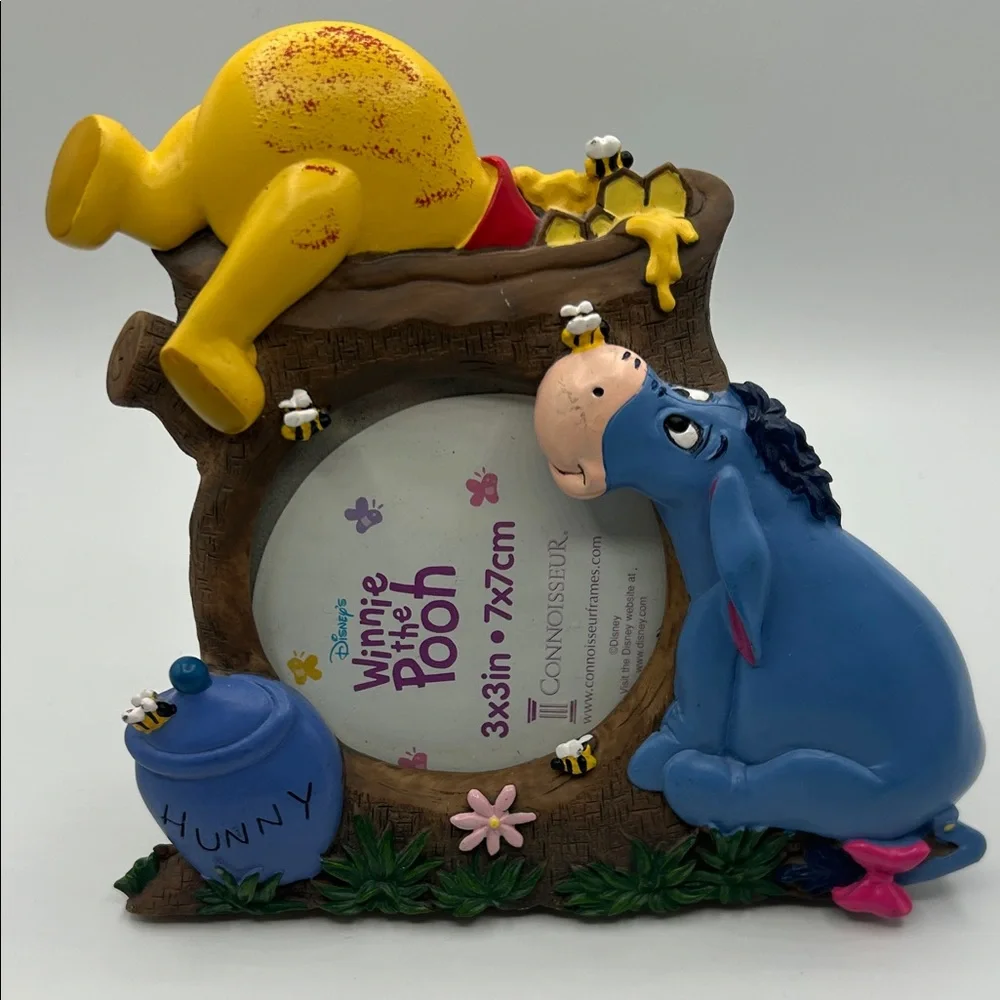 Disney Winnie the Pooh Wall Decor Shelf - Yellow and Blue